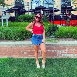 Meet your Posher, Hannah